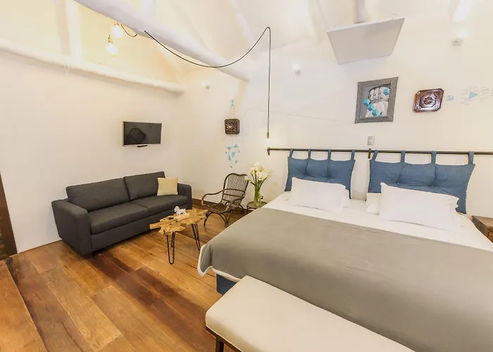 X.o Art House Hotel