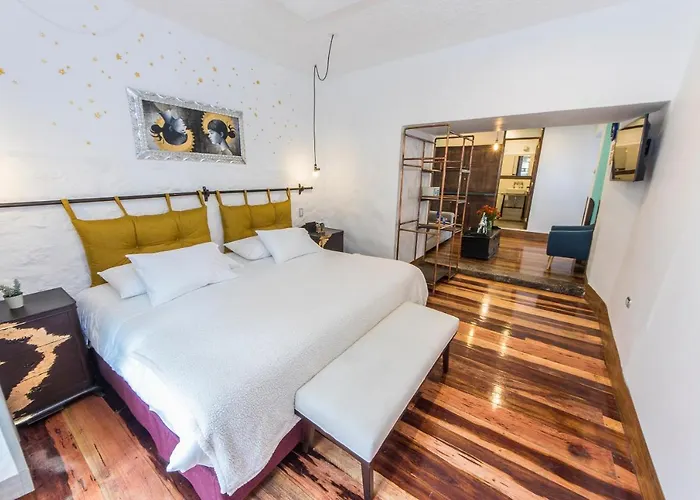 X.o Art House Hotel 4*